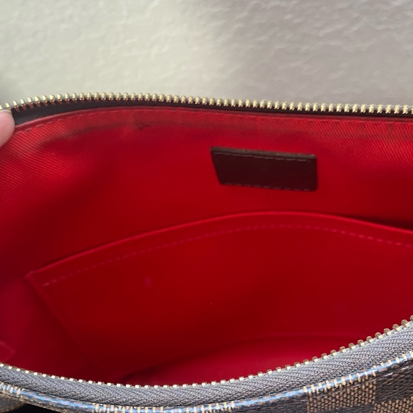 Louis Vuitton Crossbody - Picture 12 of 15